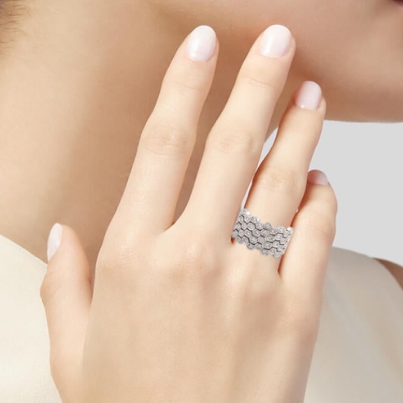 18k White Gold Diamond Ring 💎 - Picture 3 of 5